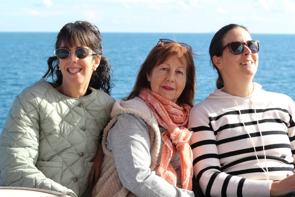 Experiencia privada de medio día en yate en Alicante